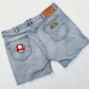 Levi's x Super Mario 501 93 Mens 42W Light Wash Denim Cut Off Shorts Nintendo